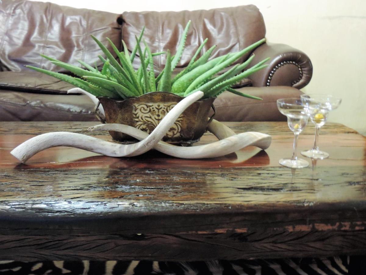 Teri-Lemveli Lodge Beaufort West Exteriér fotografie