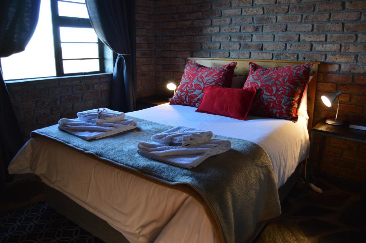 Teri-Lemveli Lodge Beaufort West Exteriér fotografie